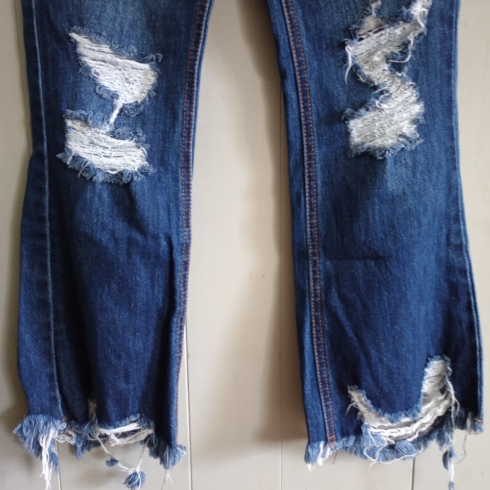 Easel Jeans - Picture 3 of 5